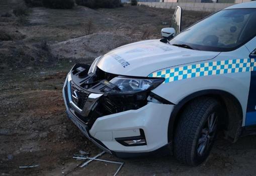 Estado del coche tras la embestida de los ladrones el 16 de enero