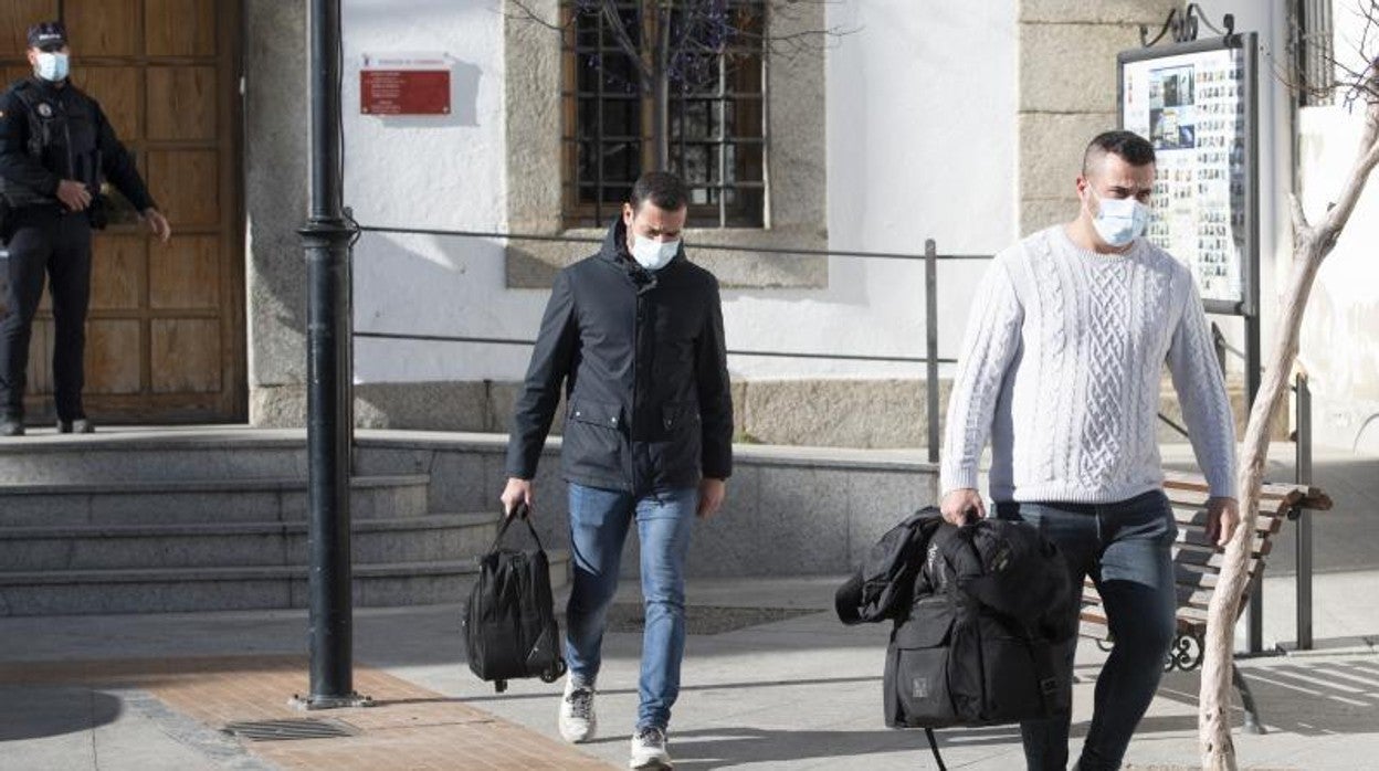 Registro policial en el Ayuntamiento de San Martín de Valdeiglesias