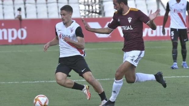 0-1: El Albacete se tropieza contra el Sevilla Atlético y el árbitro