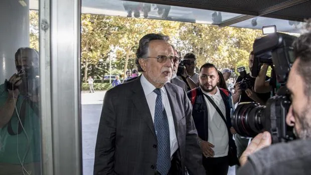 La Fiscalía Anticorrupción recurre en queja al Tribunal Supremo el archivo del 'pitufeo' del PP en Valencia