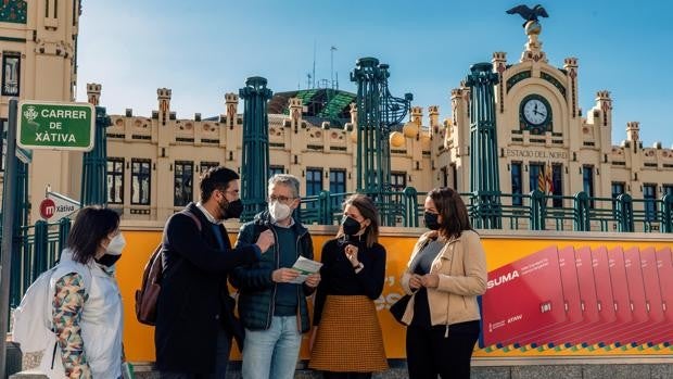 La tarjeta SUMA para viajar en el Metro de Valencia, EMT, Metrobus y Cercanías entra en funcionamiento