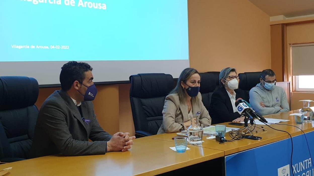 Las conselleiras durante el acto del viernes, antes de los incidentes