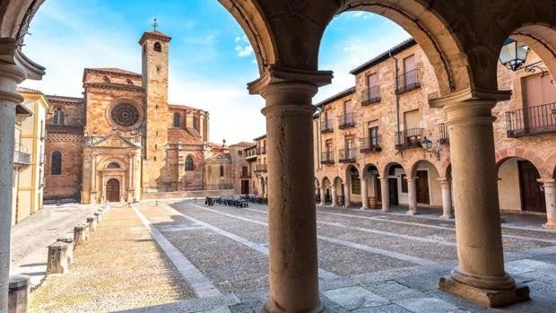 Ya están en marcha los proyectos para iluminar la catedral de Sigüenza