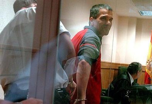 Los 54 etarras a los que el Gobierno quiere descontar más de 400 años cárcel