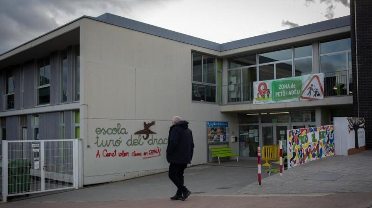 Escuela Turó del Drac, en Canet del Mar (Barcelona), el centro donde comenzó la polémica por el bilingüismo