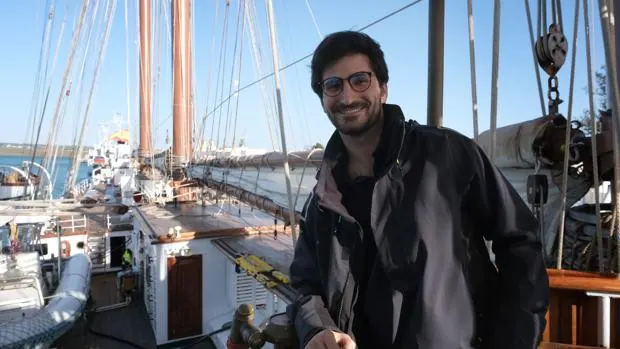 Gonzalo Jiménez Tapia, el civil de 24 años que contará en ABC su periplo en el Juan Sebastián Elcano