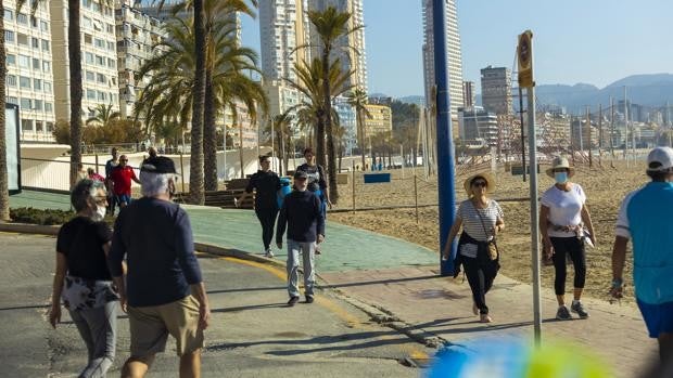 Así queda el uso de la mascarilla en interiores y exteriores por el coronavirus en la Comunidad Valenciana