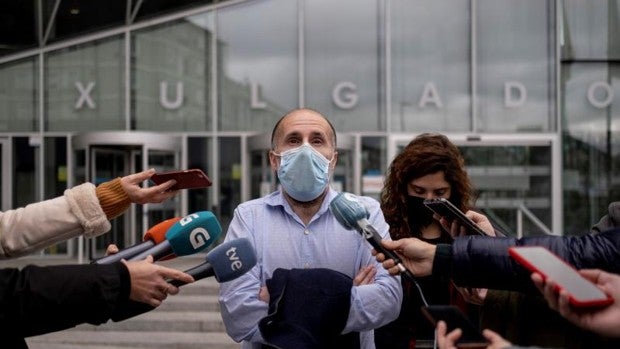 El PP escenifica sus diferencias con Jácome dándole 'plantón' en el pleno de Orense