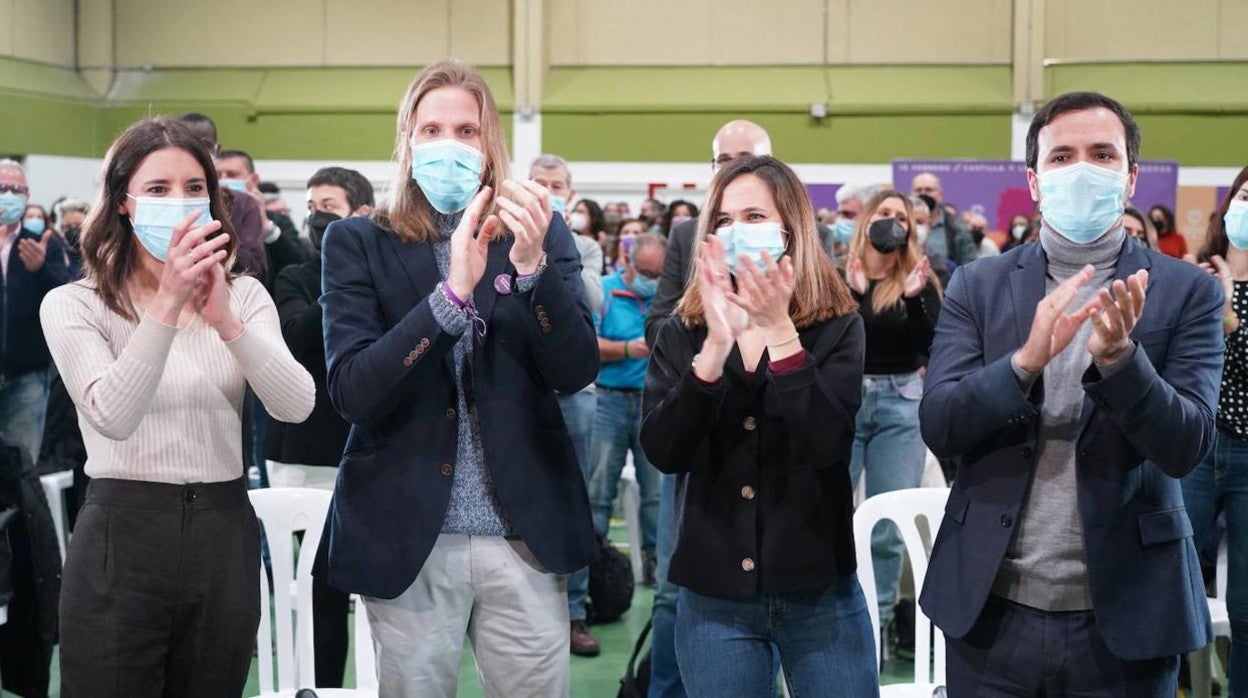 Pablo Fernández; Ione Belarra; Irene Montero; y Alberto Garzón, en el cierre de campaña de Unidas Podemos