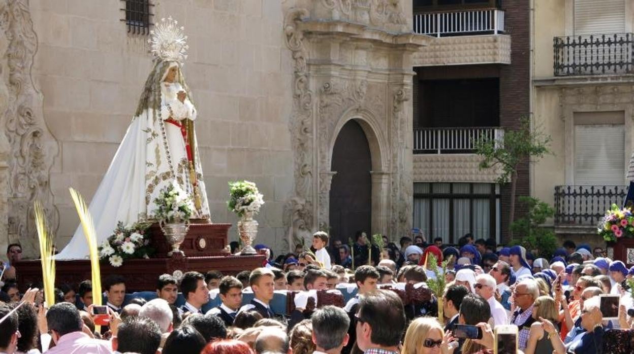 Una procesión de Semana Santa en Alicante