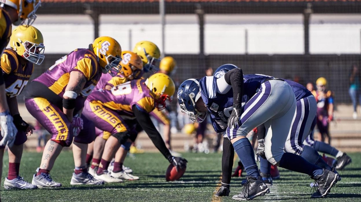 Los Guadalajara Stings (de morado), en un partido contra los Málaga Corsairs