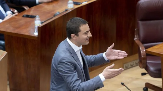 El PSOE de Madrid presiona a Ferraz para que Lobato sea ya candidato autonómico