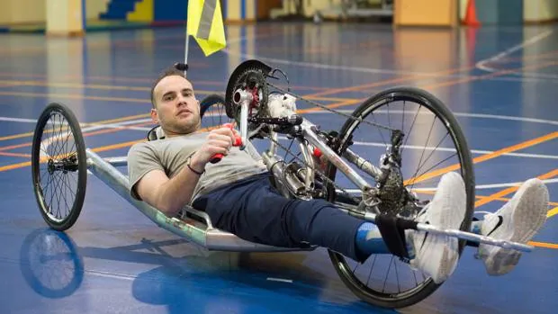 Héctor Esturillo: del Hospital de Parapléjicos a fichar por un equipo profesional de 'handbike'