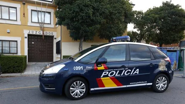 Cuatro detenidos por lesiones, estafa, tentativa de robo y allanamiento a un sacerdote en Hospital de Órbigo