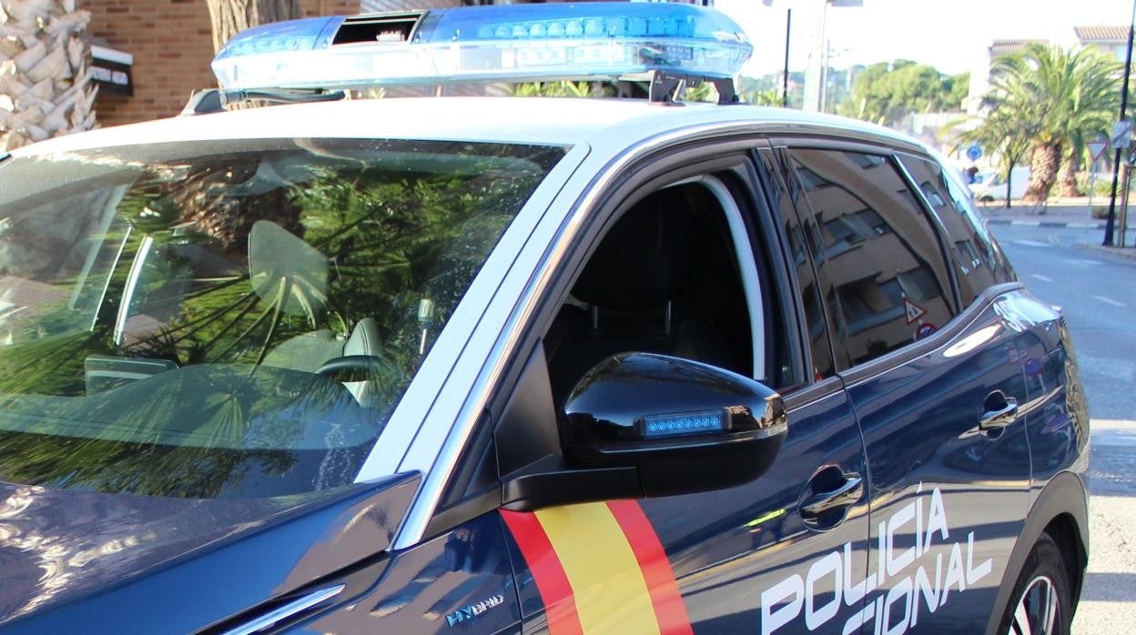 Imagen de recurso de un coche patrulla de la Policía Nacional