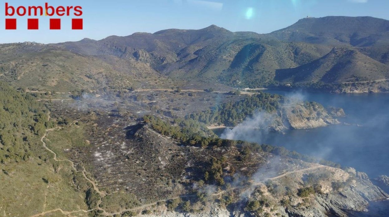 Una vista aérea de la zona calcinada