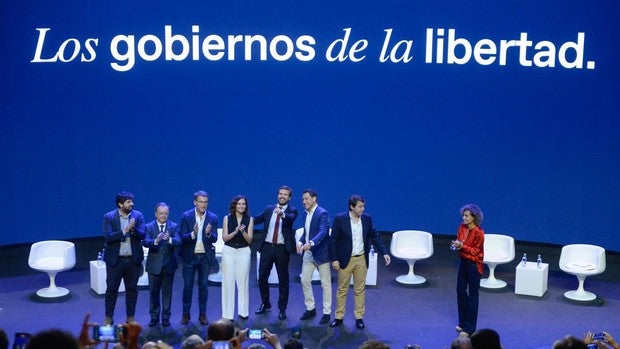 La salida de Egea ya no sirve a los barones del PP y hoy pedirán a Casado que dimita ya