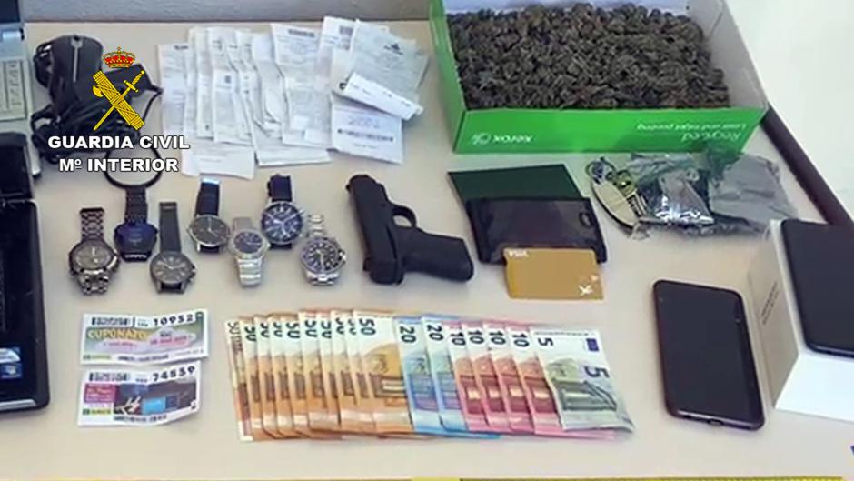 Cae una banda que robó 70.000 euros en las salas de apuestas provocando contocircuitos en las máquinas