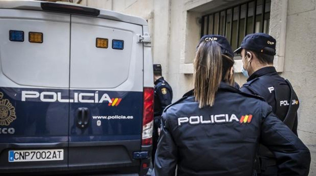 Efectivos de la Policía Nacional