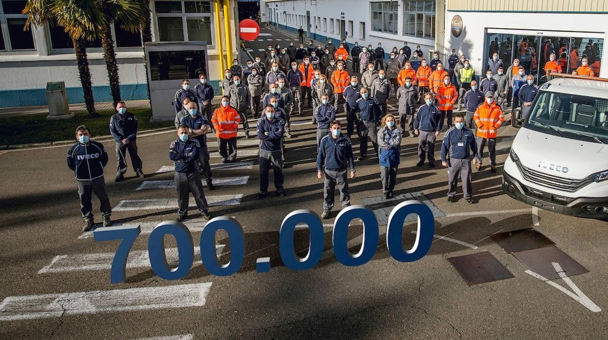 Iveco produce la Daily número 700.000 en Valladolid en el 30º aniversario del inicio de su fabricación en esta Planta