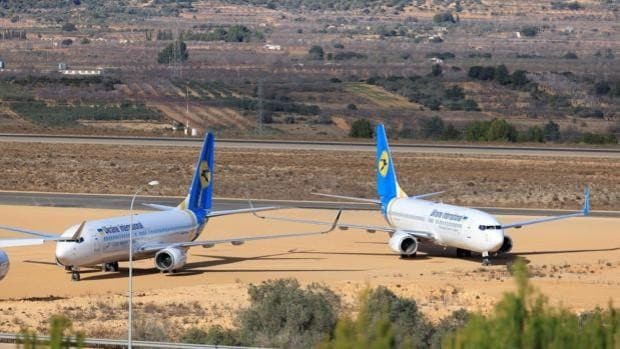 Tres aviones de Ucrania más se refugian en el aeropuerto de Castellón para su mantenimiento