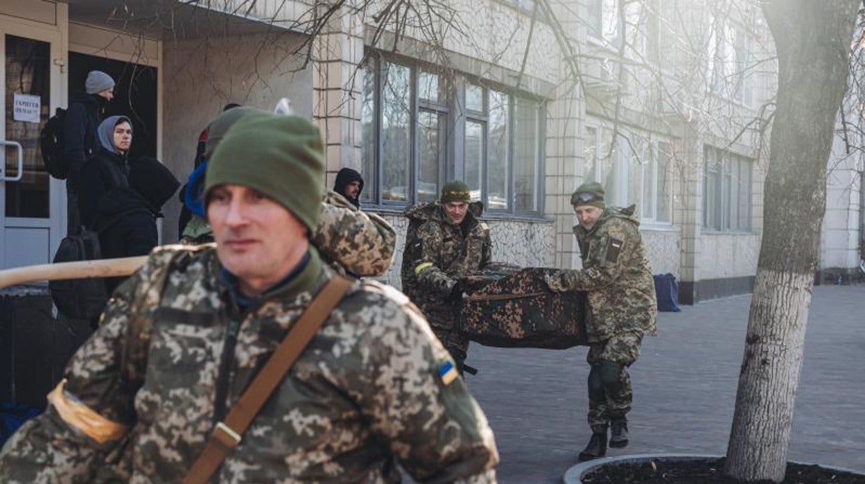 Soldados del ejército ucraniano en las calles de Kiev, esta semana