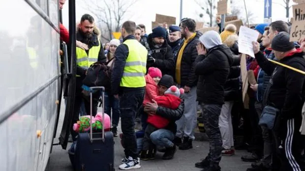 Llega a Barcelona un vuelo con 227 ciudadanos ucranianos, la mayoría mujeres y menores