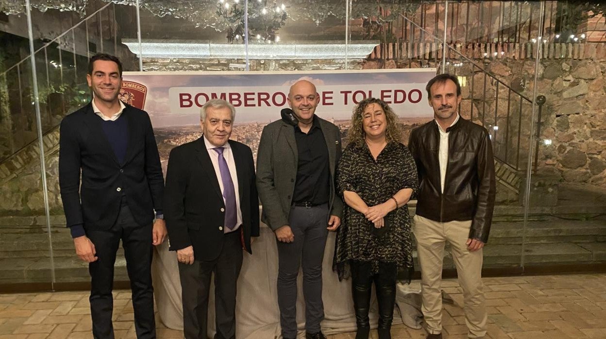 Julio Comendador, Juan José Pérez del Pino y Marta Medina asistieron a la cena