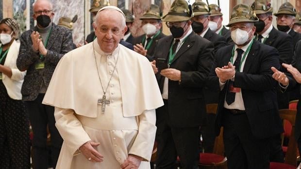 El Papa Francisco confía en que el congreso organizado por la UCAV promueva la «santidad femenina»