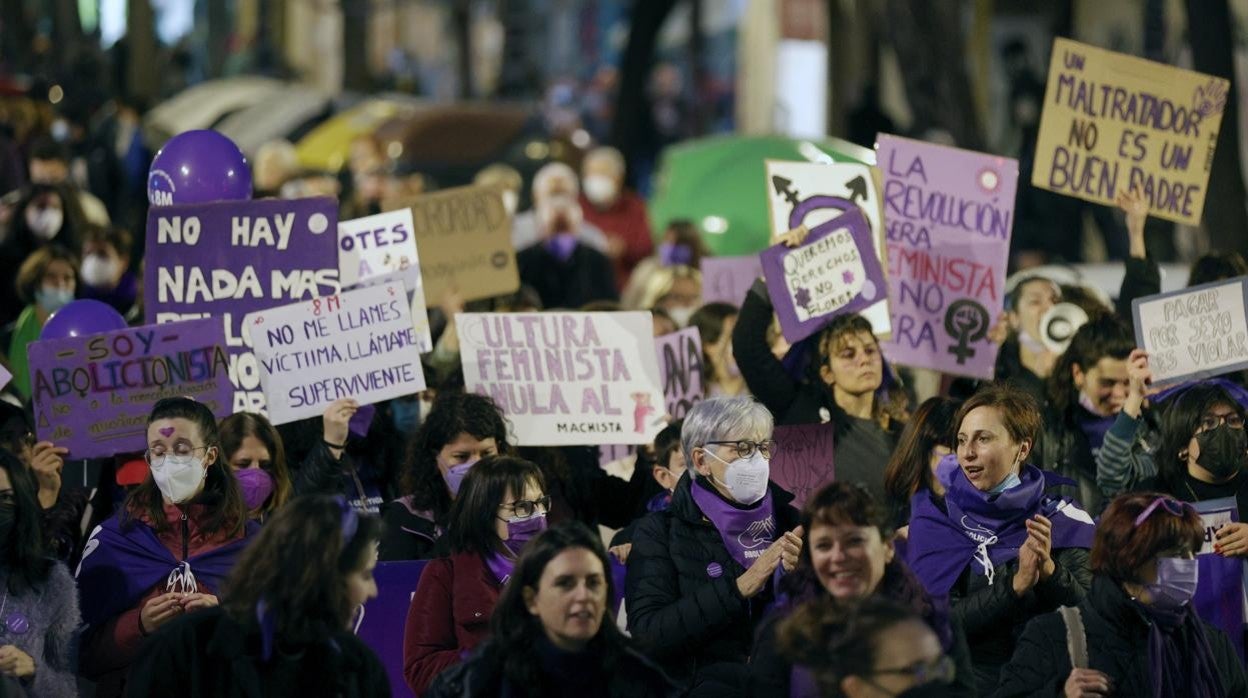 José Luis Torró: «Unides i fortes» y la manifestación del 8M