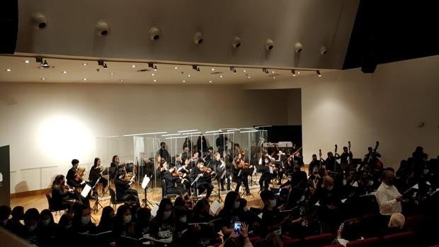 El 'Canto a Castilla-La Mancha' resonó en apoyo a Ucrania con la Orquesta Sinfónica de Ciudad Real