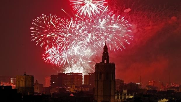 Fallas Valencia 2022: programa de actos, verbenas y mascletà nocturna del sábado 12 de marzo