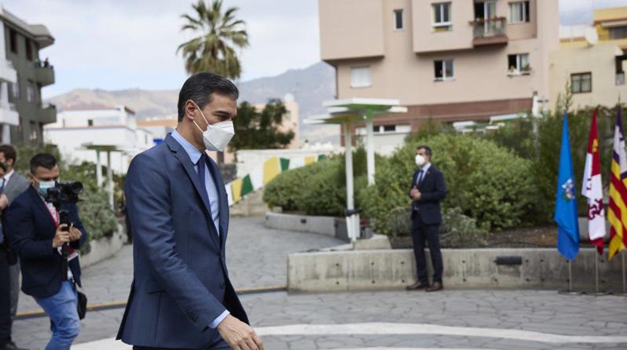 Pedro Sánchez en su llegada al museo Benahorita