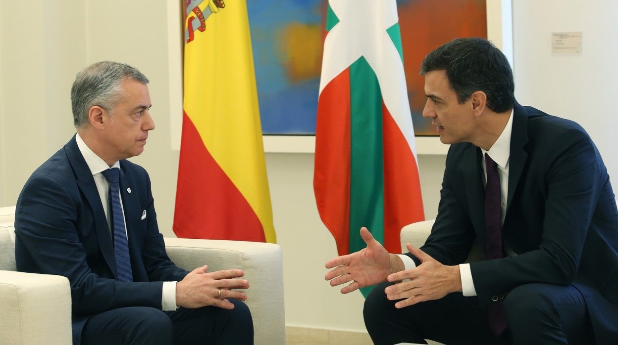 Urkullu y Sánchez en La Moncloa en 2018