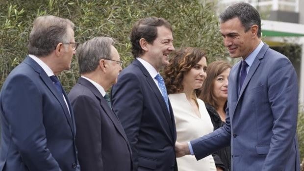 El acuerdo con Vox de Castilla y León, protagonista en la Conferencia de Presidentes de La Palma