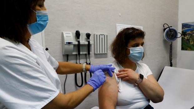 La gripe rebasa el umbral de epidemia en Castilla y León por primera vez en dos años