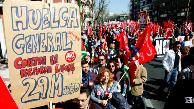 Sindicatos: de convocar una huelga general a Rajoy a los 100 días, al mutismo absoluto