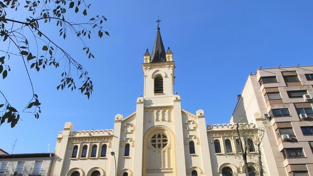 Nuestra Señora de los Ángeles: la histórica parroquia de Cuatro Caminos