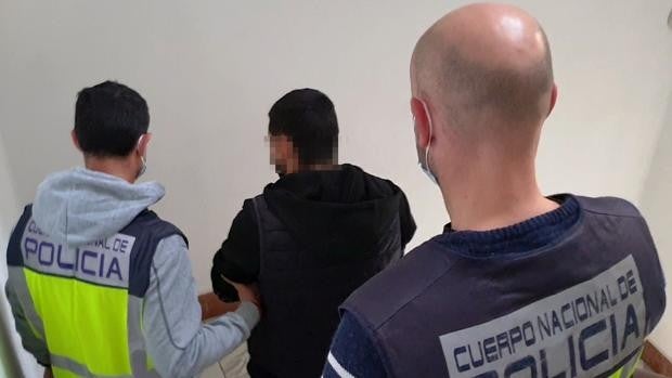 Liberan a dos mujeres prostituidas en Valencia, una de ellas amenazada con no ver más a su hijo