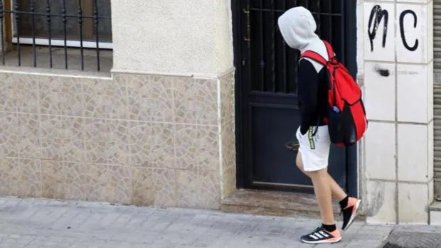 Varios menores agreden en grupo a una compañera de 11 años en Benejúzar y lo graban en vídeo