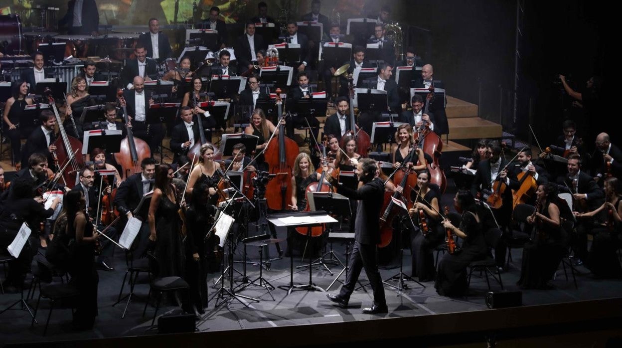 Un concierto de la orquesta ADDA Simfònica, dirigida por Josep Vicent