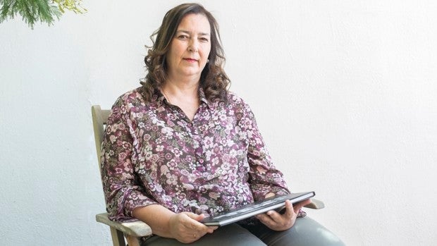 Maite Araluce, presidenta de la AVT: «Salimos a la calle para decir basta ya a este Gobierno»