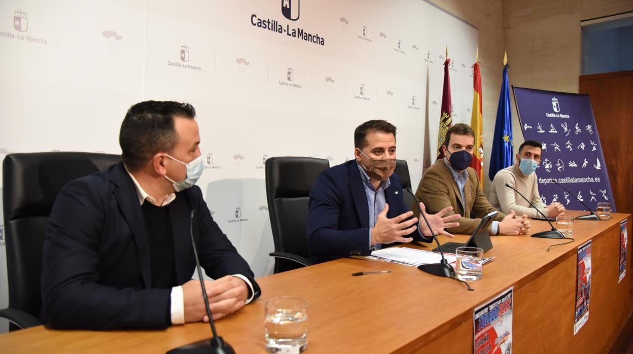 Carlos Yuste, director general de Juventud y Deportes de Castilla-La Mancha, durante la presentación del evento