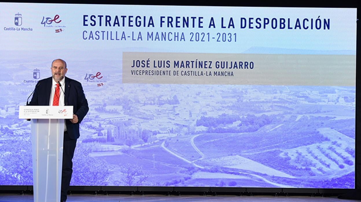 Marínez Guijarro durante la presentación de la nueva estrategia frente a la despoblación