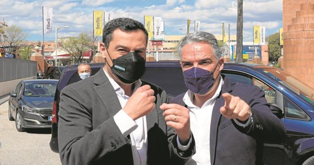 Juanma Moreno, con ElíasBendodo, nuevo número 3 del PP