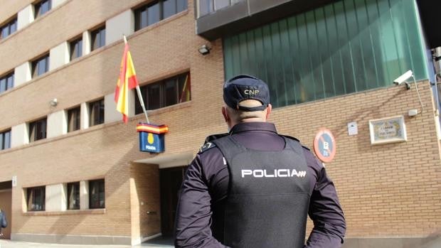 «¿Cuánto os han pagado por detenernos?»: arrestan a dos hombres por presentar una denuncia falsa de amenazas