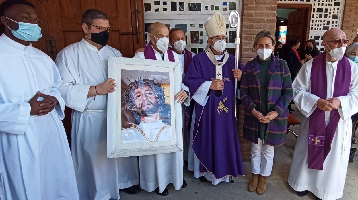 El arzobispo de Toledo, Francisco Cerro, presidió la celebración en la parroquia San José Obrero del Polígono