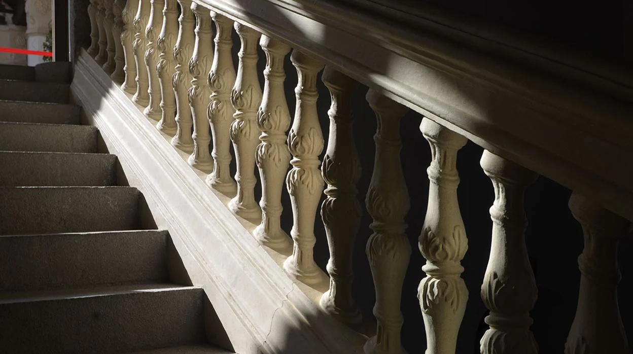 Escaleras del zaguán del Palacio de Fuensalida