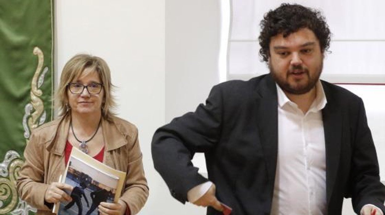 Montse Prado (BNG) y Julio Torrado (PSdeG), en una imagen de diciembre de 2018