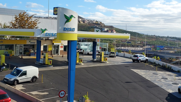 Ocho inspectores verificarán el descuento del combustible en las gasolineras canarias